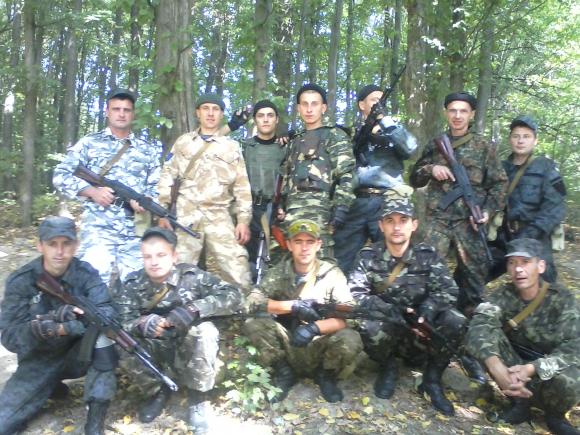 Як гинуть добровольці. Прощаючись, Віктор сказав матері, де його поховати на сайті 20minut.ua Як гинуть добровольці. Прощаючись, Віктор сказав матері, де його поховати, фото №2 на сайті 20minut.ua