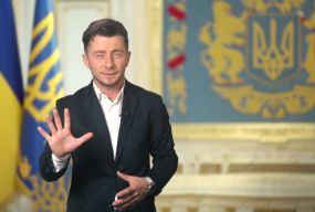 Пародія на Зеленського/5 питань