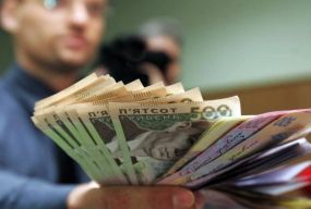 У новому році чекаємо плавну девальвацію гривні