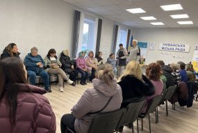 У Центрі життєстійкості Гніванської громади обговорили, як зберегти пам’ять про Героїв