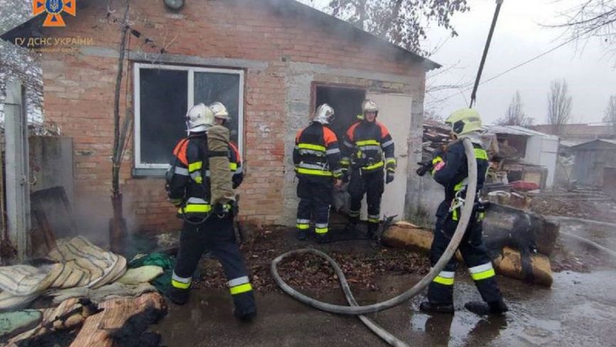 Пожежа на Черняховського: горіло приміщення КПП