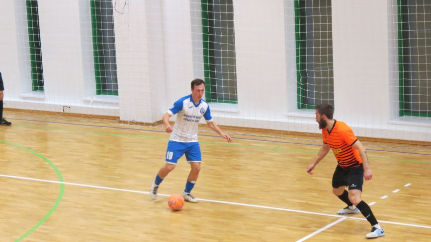 На старті чемпіонату області з футзалу «ЯСКО» розгромив  «Універ-Динамо»