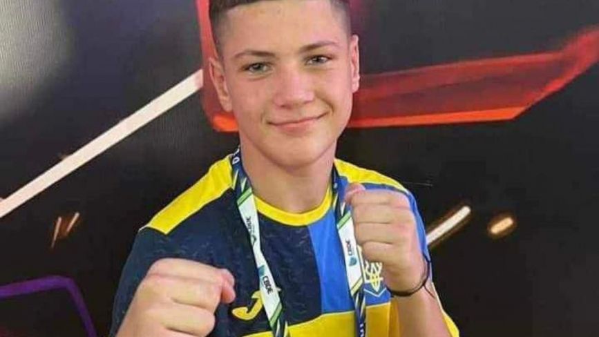 «Золото» присвятив батьку-військовому. Юний боксер з Вінниччини став чемпіоном світу
