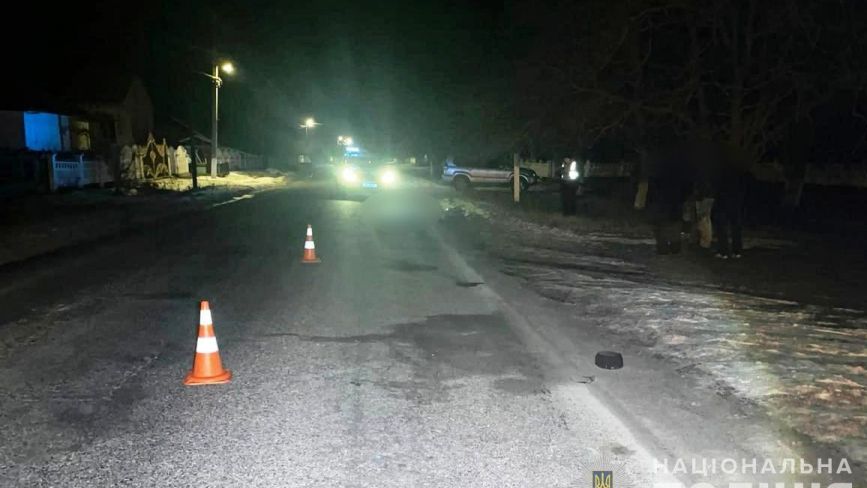 У Гайсинському районі п'яний водій насмерть збив пішохода та втік з місця аварії
