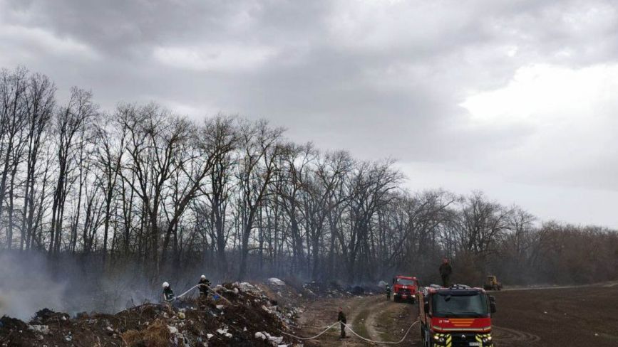 Майже 30 пожеж сталися вчора в екосистемі. Горіла суха трава та сміття на площі 18 гектар