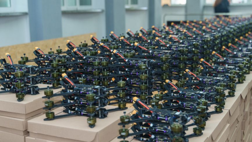 400 «залізних пташок» для ЗСУ. Вінниця передала FPV-дрони на передову