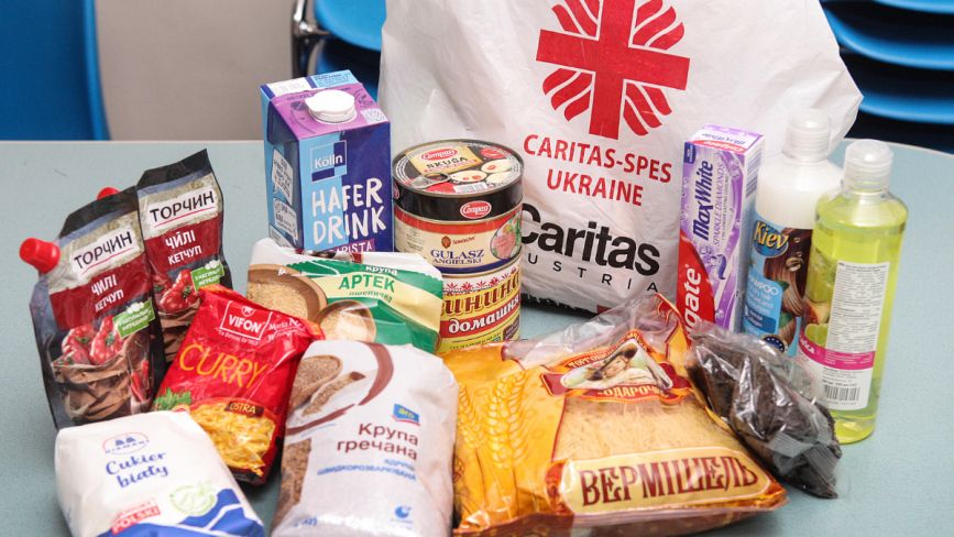 Вінницькі пенсіонери отримали гуманітарну допомогу