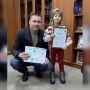 Наколядувала для ЗСУ: шестирічна Вікторія передала 1800 гривень волонтерам