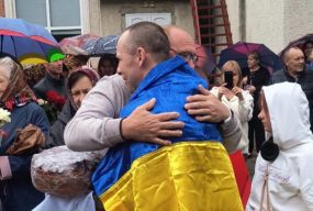Брат віддав життя, шукаючи його: з полону повернувся боєць, чия історія вражає до сліз