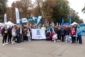Незламні ветерани, діти, знані спортсмени і цілі родини! Напівмарафон MHP Run4Victory у Вінниці об’єднав усіх (Новини компаній)