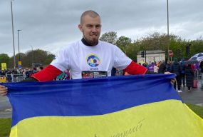 «Ти той чувак, що на протезі бігає?» Роман Кашпур сім марафонів присвятив пам’яті свого командира