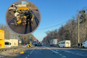 Зіткнення легковика з вантажівкою біля Сокиринців: водій загинув на місці