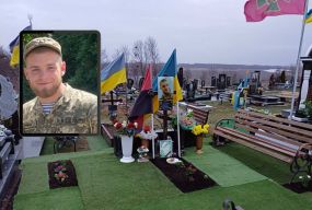 «Віддала 600 тисяч авансу»: два роки мама чекає пам’ятник на могилу сина,  курсанта академії СБУ