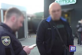 Елітні авто, гектари землі та втеча до Польщі: нові деталі справи експосадовця з Іванова