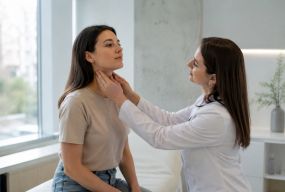 Сьогодні - Всесвітній день щитовидки: на що впливає «метелик» нашого тіла та які симптоми кричать про збій (партнерський проєкт)