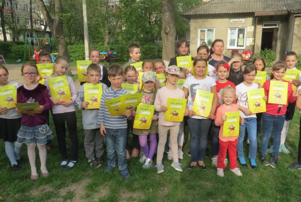 «Весняний букет» виробів з бісеру у клубі «VinSmart»