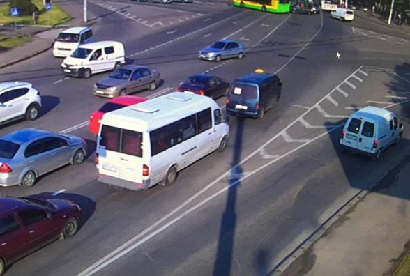 Вінниця 21 травня: ДТП на Брацлавській, сміття у каналізації та незаконна будівля
