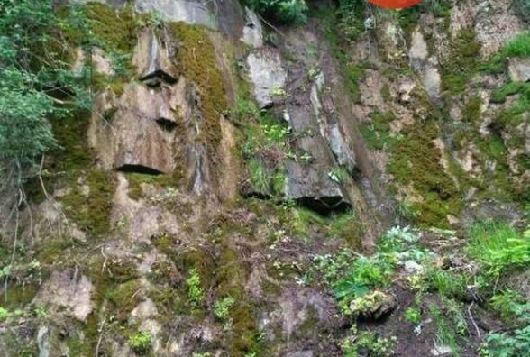 У парку Кумбари розбилась насмерть 52-річна жінка. Вона впала з скелі