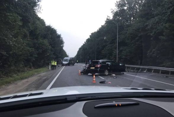 Один загиблий та семеро травмованих. Під Вінницею зіштовхнулися Volkswagen та Fiat
