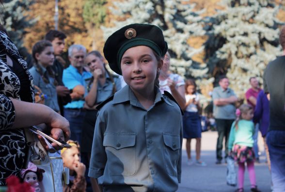 Новини Вінниці - фото з Бережуть зубрів та збирають малину. Чим займаються вінницькі лісівники Бережуть зубрів та збирають малину. Чим займаються вінницькі лісівники