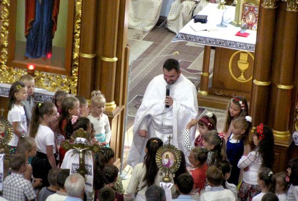 Християни західного обряду святкують Великдень: головні звичаї Пасхи