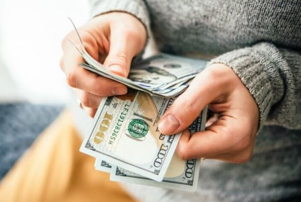 Жінці дали 4 роки тюрми за хабар начальнику слідства. Раніше за подібне так суворо не карали