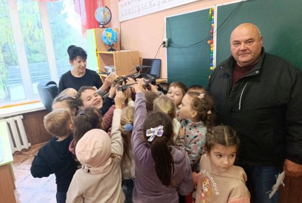 «Напишіть, щоб не брали гроші у дітей»: волонтер відповів на докори про дитячі донати