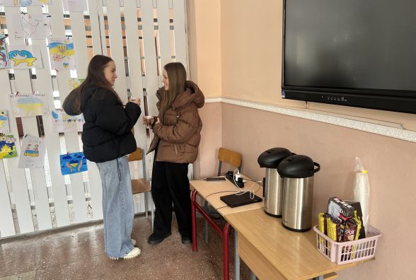 Можуть прийняти 150 людей, є навіть спальні місця: як працює пункт незламності в ліцеї №12