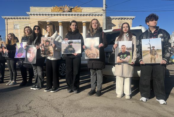 У Вінниці вшанували пам’ять Назарія «Грєнки» Гринцевича: на акцію зібралися сотні людей