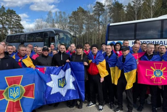 «Вітаємо вдома, Герої!»: серед 193 звільнених з полону захисників — 15 наших земляків
