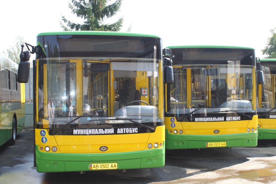 У Вінницю прибуло дев'ять новеньких автобусів