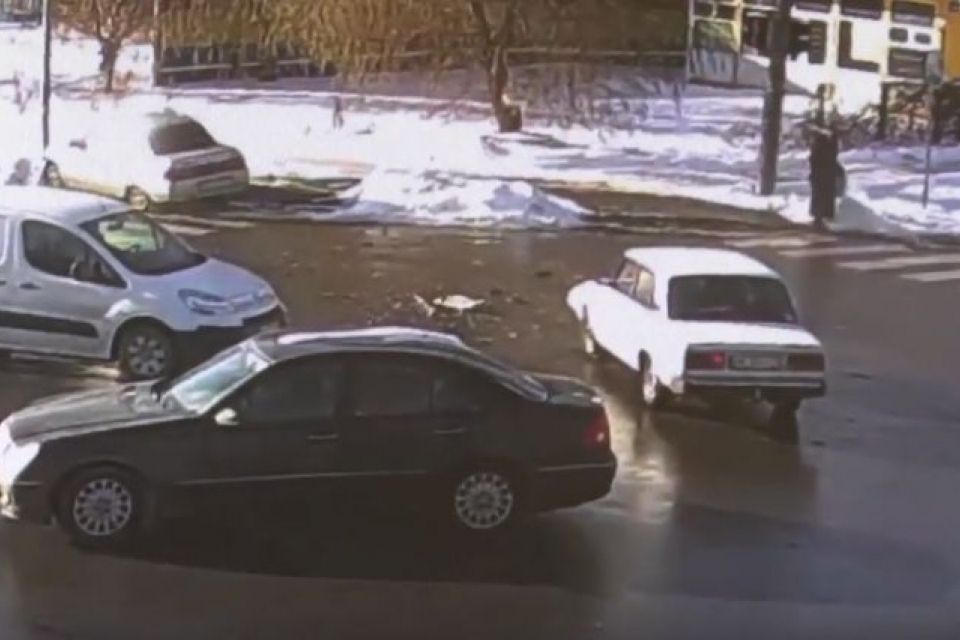 Вінниця 2 грудня: чотири побиті автівки та один протокол