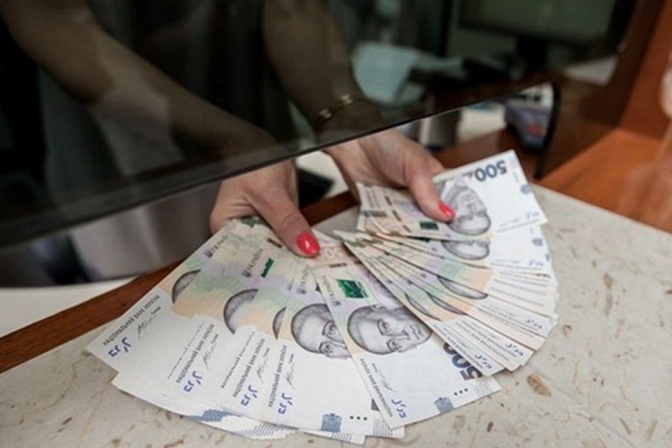 Банківські платежі по-новому. Без паспорту можна буде переказати до 5000 гривень