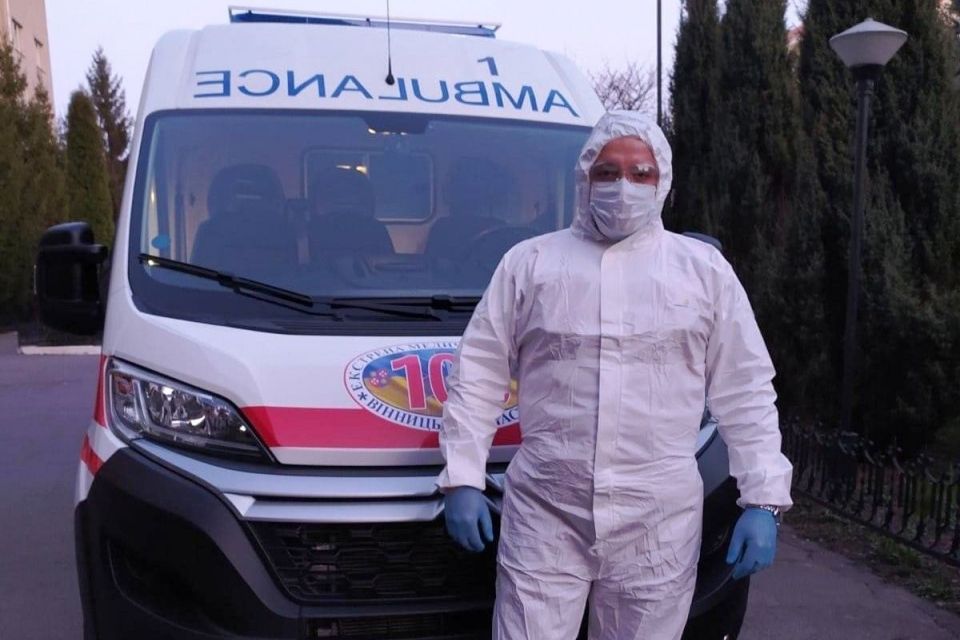У Вінниці не вистачає лікарів та медсестер, які готові працювати у «ковідних» бригадах