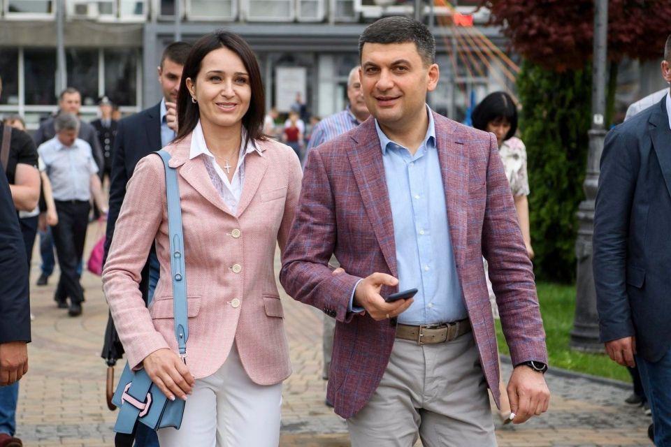 «Родина та діти роблять нас по-справжньому щасливими». Історії кохання знаних вінничан