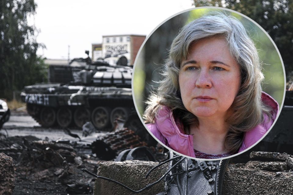 «Чоловік сидів і дивився, як горить його дружина та двоє синів» Про 14 справ, які передали в Гаагу