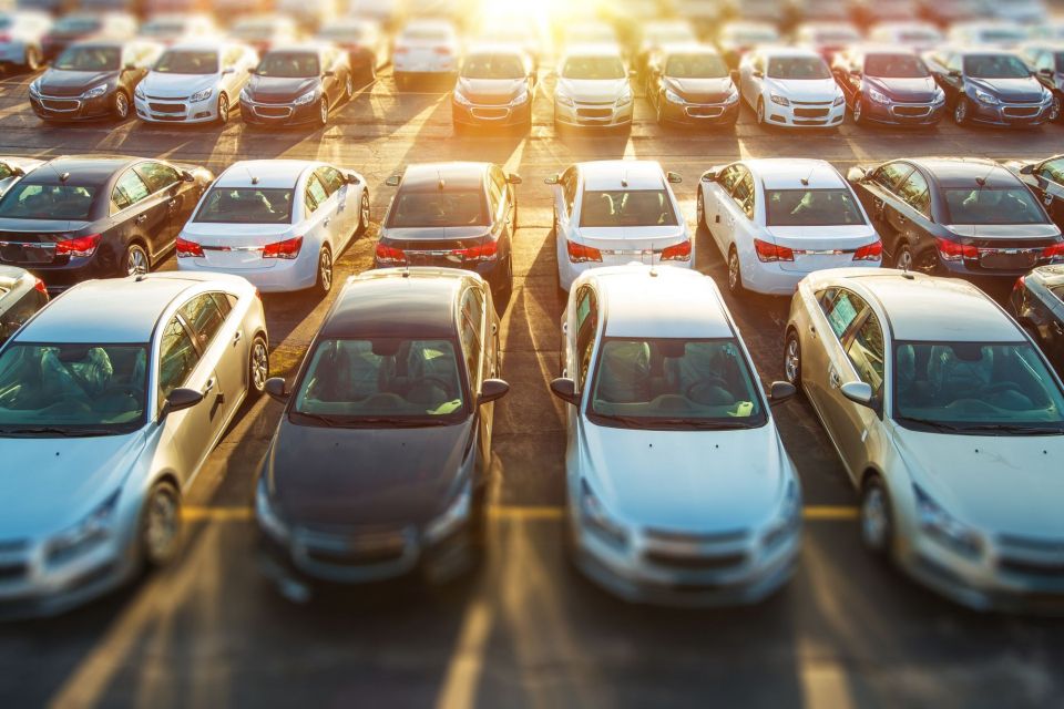 Стан авторинку під час війни: які моделі машин купують та продають на AUTO.RIA