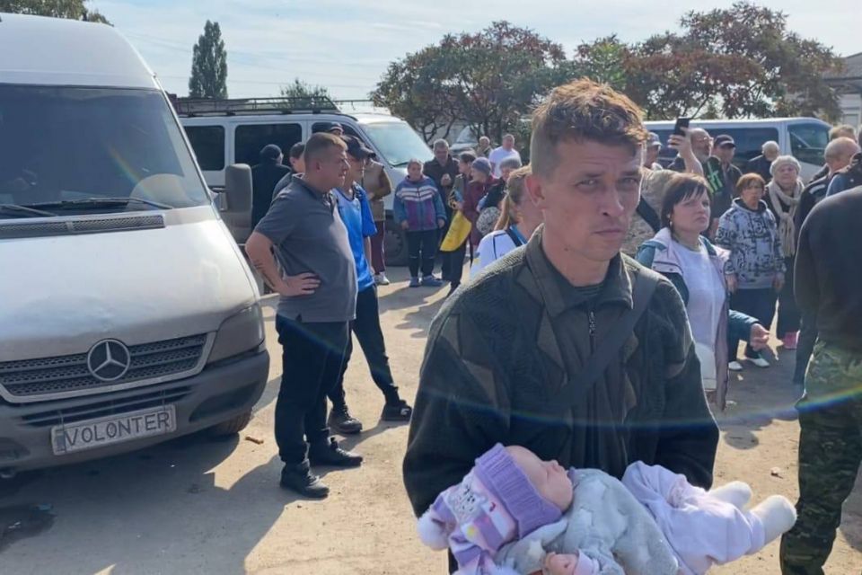 «Коли давали хліб, люди плакали…» Вінницькі волонтери відвезли допомогу у звільнений Лиман