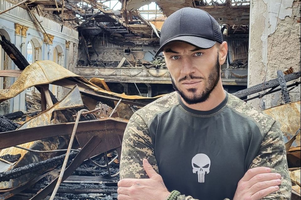 «Вінниця strong». Фотограф Костянтин Ревуцький покаже світу зруйнований Будинок офіцерів