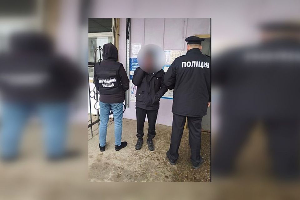 На Вінниччині примусово видворили іноземця за межі території України. Що він зробив?
