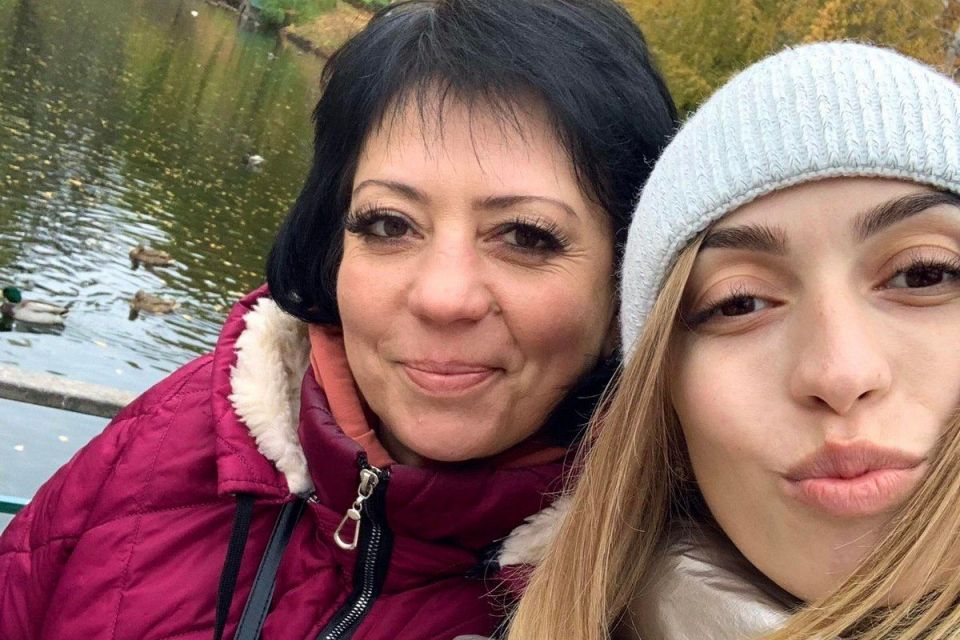 «Я півроку щодня писала смс без відповідей». Донька Наталії Фіялової про очікування матері з полону