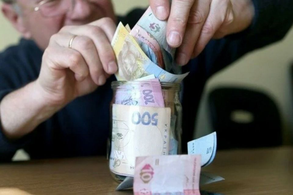 Які зміни принесе 2023 рік для наших гаманців? Про пенсії, зарплати та податки