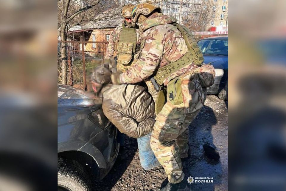 У Вінниці КОРД затримав чоловіка, який продавав амфетамін «з рук в руки»