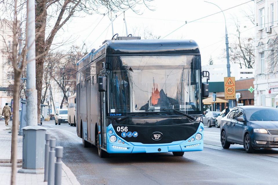 Перший VinLine у 2023 році: новий тролейбус вийшов на вінницькі вулиці