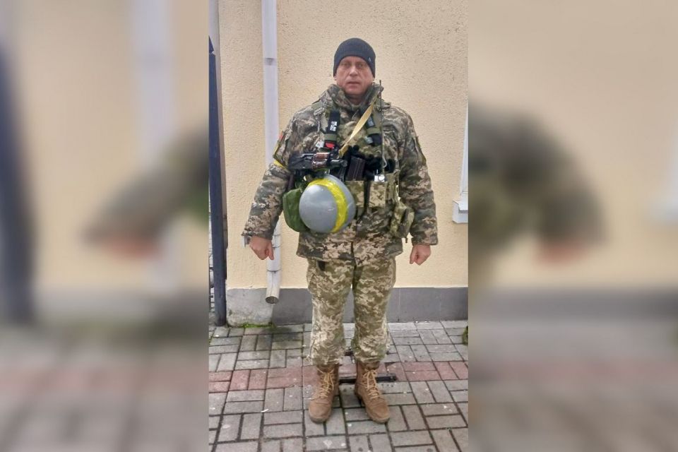 Лікар з Тростянця рятує поранених військовий під Бахмутом та Соледаром