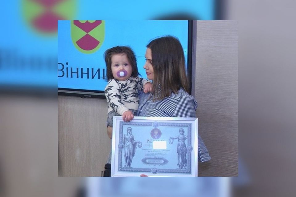 «Найдовше волосся у немовляти»: 9-місячний Данило з Вінниці став рекордсменом України