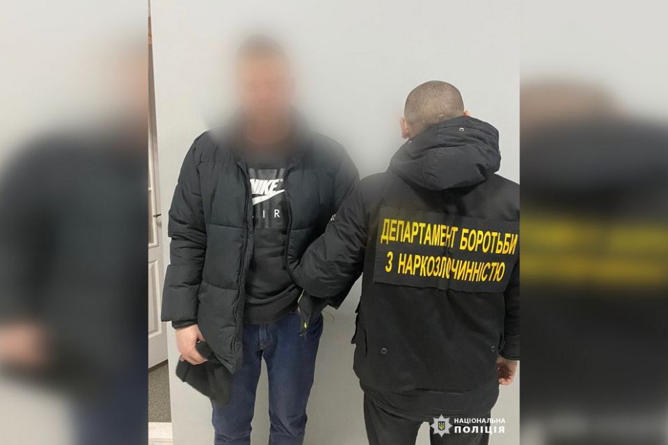 На Стрілецькій затримали вінничанина з наркотиками на 50 тисяч гривень