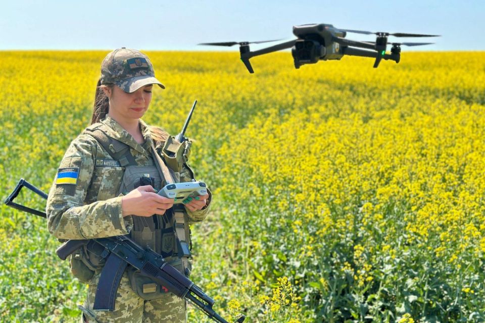 На касці вушка, у серці — сталь: історія прикордонниці Насті, яка ламає стереотипи