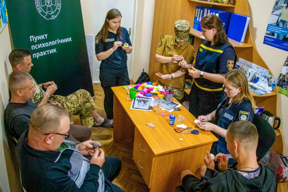 «Ми поряд, ми свої»: як військові психологи допомагають гвардійцям після фронту