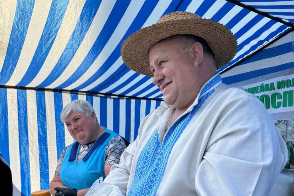 «Молоко, може, й не скисне, але сир не звариш»: як сімейна ферма виживає без електрики